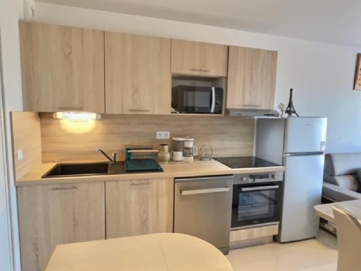 A 150M De La Plage - Coquet Appartement Pour 4 Personnes Vias Eksteriør bilde